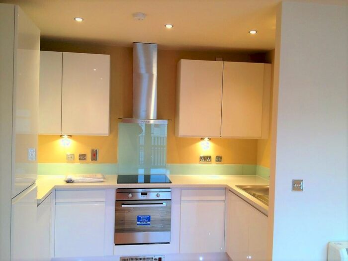 1 Bedroom Apartment To Rent In Freshwater Road, Dagenham, RM8