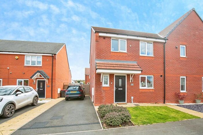 3 Bedroom Semi Detached House For Sale In Rocheford Way, Grendon, CV9