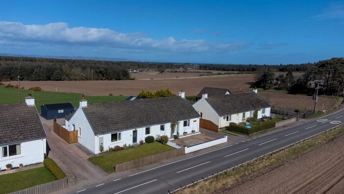 4 Bedroom Semi-Detached House For Sale In County Cottages, Foynesfield, Nairn, IV12