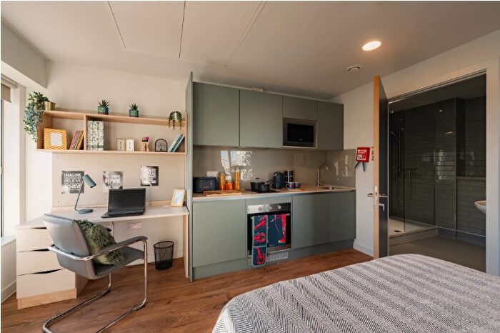 Studio To Rent In Gold Studio Low Floor, Traffic Street, NG2