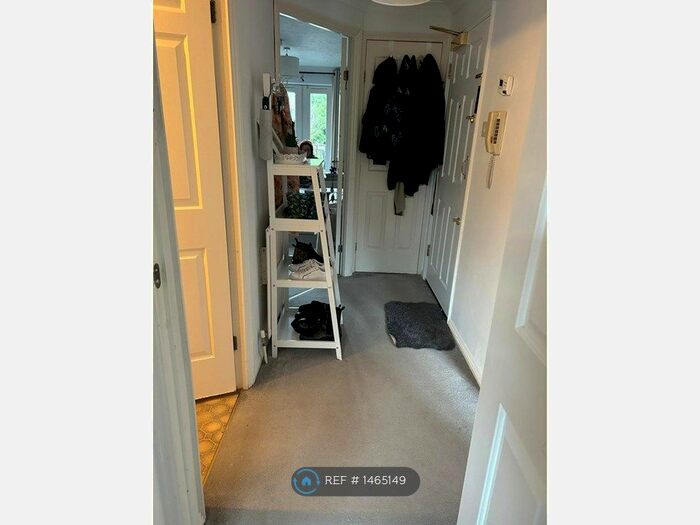 1 Bedroom Flat To Rent In Jemmett Close, Kingston Upon Thames, KT2