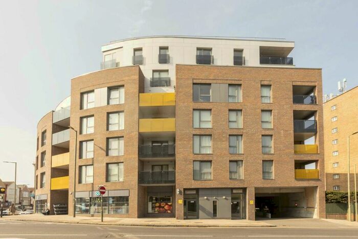 2 Bedroom Flat To Rent In Finchley Road, West Hampstead, NW11