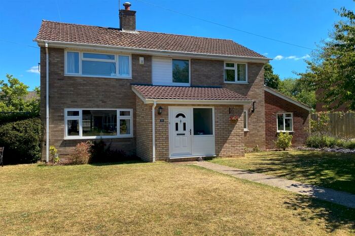4 Bedroom Detached House To Rent In Town Centre, Basingstoke, RG21