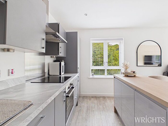 2 Bedroom Flat For Sale In Welwyn Garden City, AL7