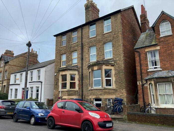 6 Bedroom House Of Multiple Occupation To Rent In James Street, Oxford, OX4
