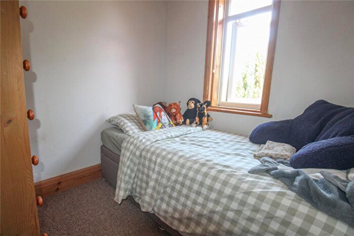3 Bedroom Terraced House For Sale In Whiterow Park, Trowbridge, BA14