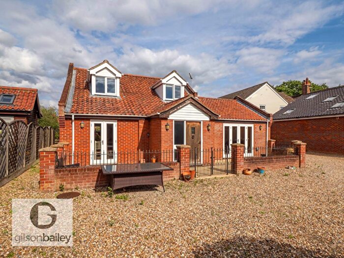 3 Bedroom Detached House For Sale In Yarmouth Road, Blofield, NR13