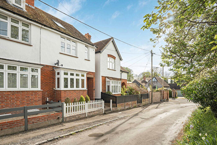 4 Bedroom Semi Detached House For Sale In Church Lane, Harwell, OX11