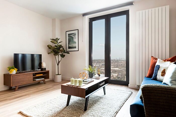 1 Bedroom Flat To Rent In Ten Degrees, Croydon, CR0