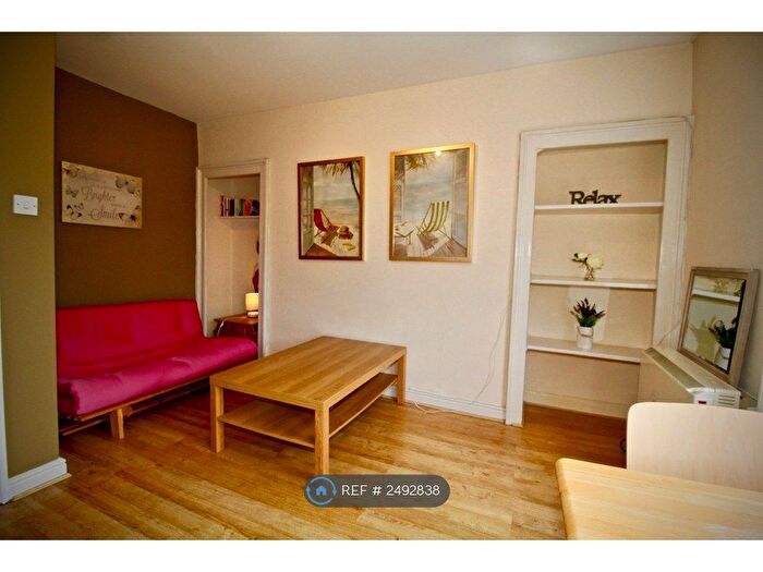 1 Bedroom Flat To Rent In Walcot Buildings, Bath, BA1