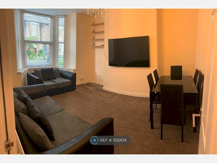 8 Bedroom Terraced House To Rent In Lily Avenue, Newcastle Upon Tyne, NE2