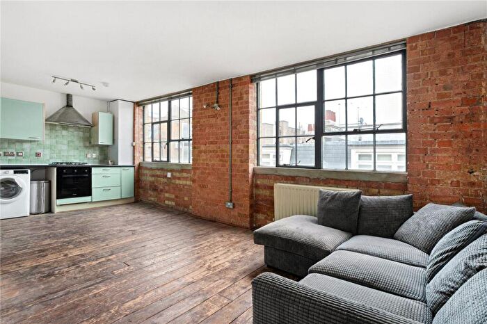 2 Bedroom Apartment For Sale In Rampart Street, London, E1