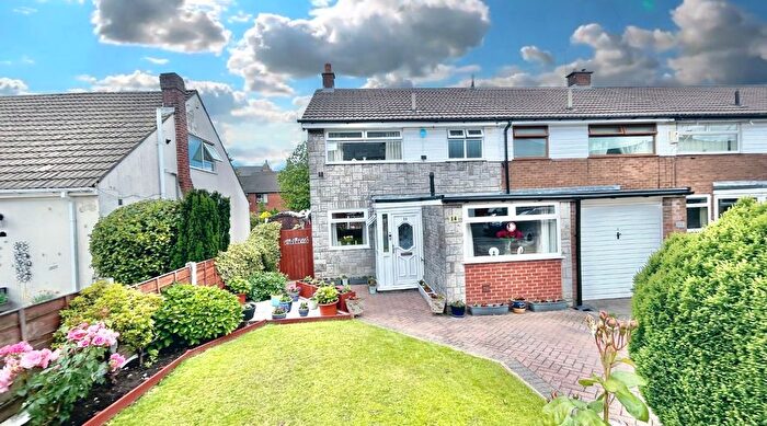 3 Bedroom Semi-Detached House For Sale In Manchet Street, Castleton, Rochdale, OL11