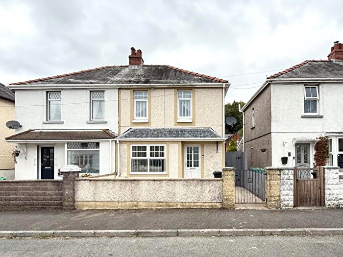 3 Bedroom Semi-Detached House For Sale In Llewellyn Street, Glynneath, Neath, SA11