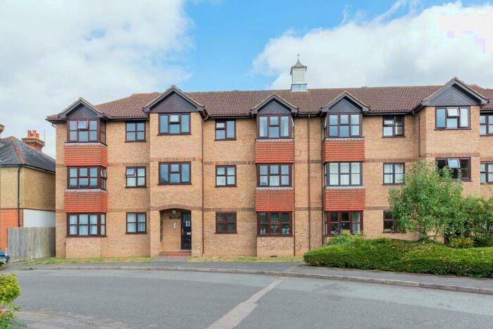 1 Bedroom Flat To Rent In Mangles Road, Guildford, GU1