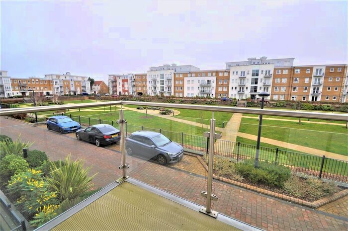 1 Bedroom Flat To Rent In Heron Way, Maidenhead, SL6