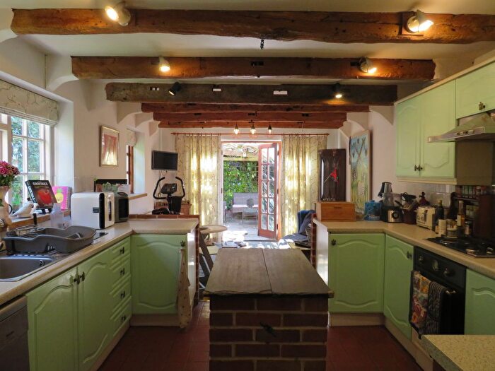 4 Bedroom Property To Rent In The Headlands, Downton, Salisbury, SP5