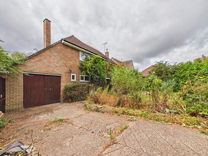Detached House For Sale In Thorpe Road, Peterborough, Cambridgeshire, PE3