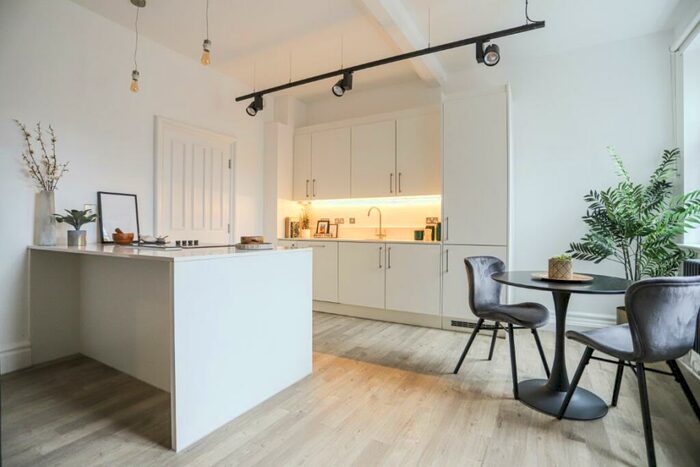 2 Bedroom Apartment To Rent In Gilders Yard Birmingham, B18