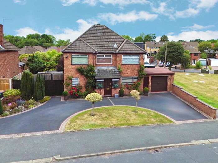 5 Bedroom Detached House For Sale In Kingshurst Road, Shirley, B90