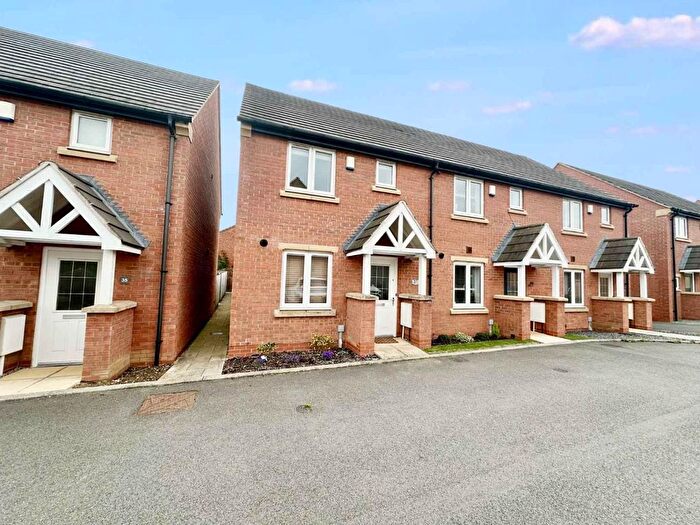 2 Bedroom End Of Terrace House For Sale In Roundhouse Drive, Cawston, Rugby, CV22