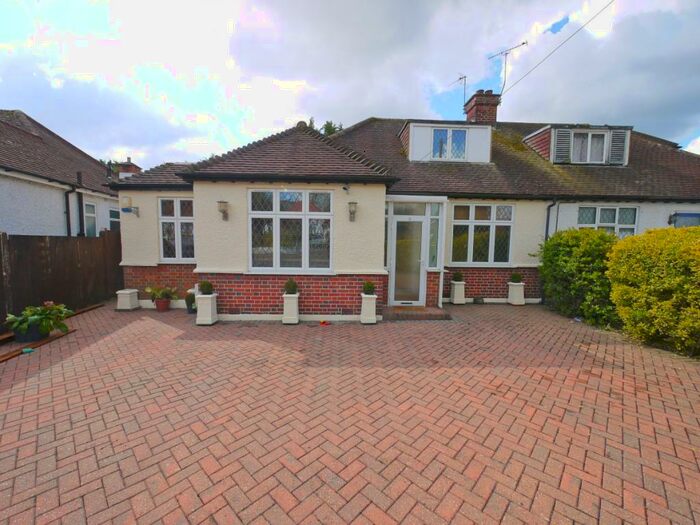 3 Bedroom Bungalow To Rent In Waverley Gardens, Northwood, HA6