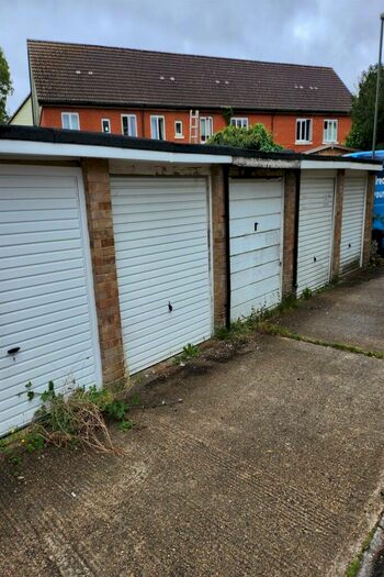Garage / Parking To Rent In Guildford, GU2