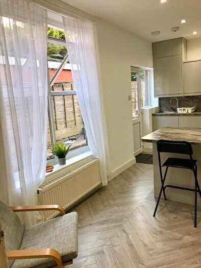 5 Bedroom Terraced House To Rent In Oak Tree Lane, Birmingham, B29