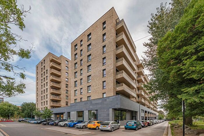 2 Bedroom Flat To Rent In Osborne Road, Acton, W3