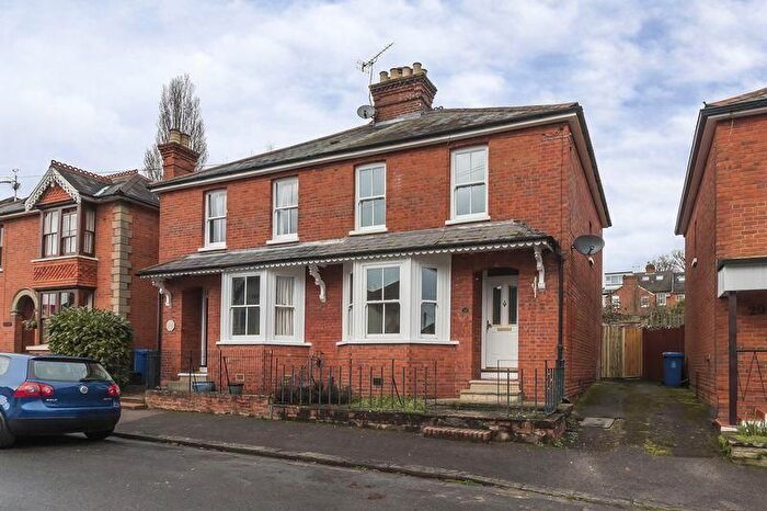 2 Bedroom Semi Detached House To Rent In Alexandra Road, Maidenhead, SL6