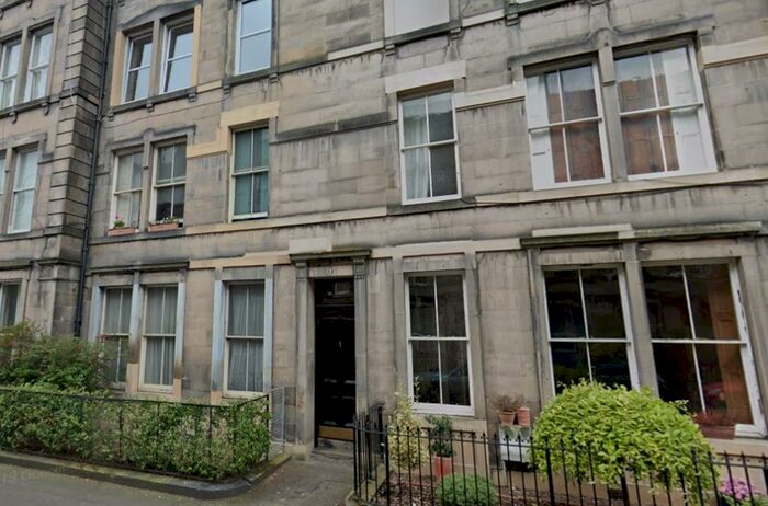 3 Bedroom Flat To Rent In Valleyfield Street, Tollcross, Edinburgh, EH3
