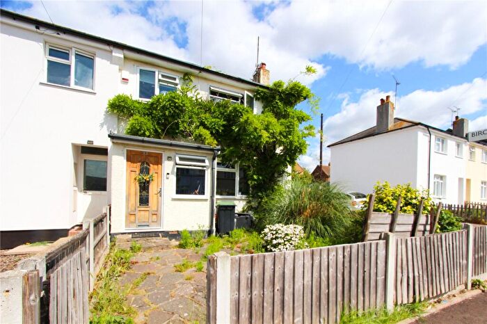 3 Bedroom End Of Terrace House For Sale In Danescroft Drive, Leigh-on-Sea, SS9