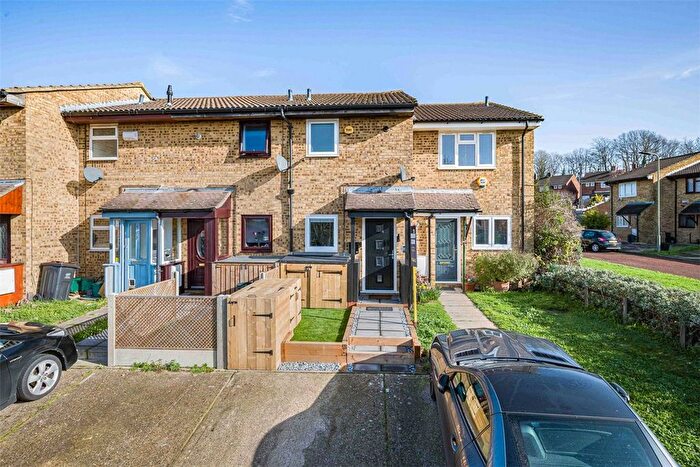 1 Bedroom Terraced House For Sale In Kingfisher Close, St Pauls Cray, Kent, BR5