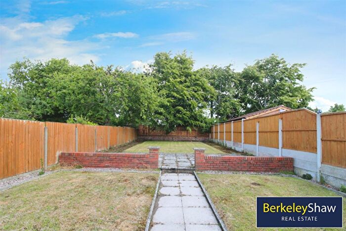 2 Bedroom Bungalow To Rent In Birchfield Way, Liverpool, L31