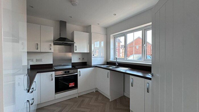 3 Bedroom Semi-Detached House For Sale In Isleport Road, Highbridge, TA9