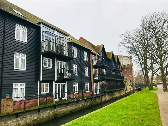 2 Bedroom Apartment To Rent In Pound Lane, Canterbury, CT1