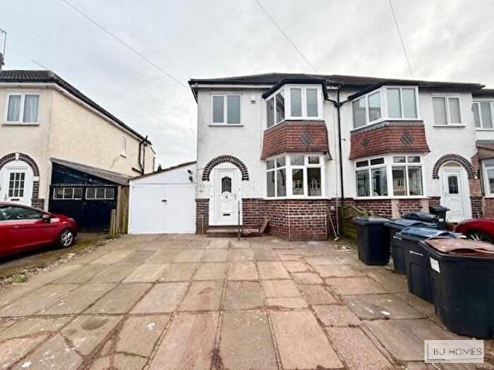 3 Bedroom Semi-Detached House To Rent In Fallowfield Avenue, Birmingham, B28
