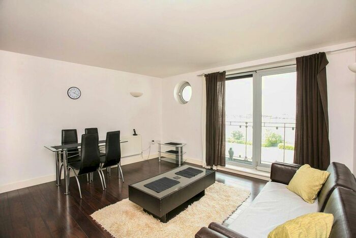 2 Bedroom Flat To Rent In Tideslea Path, Thamesmead, London, SE28