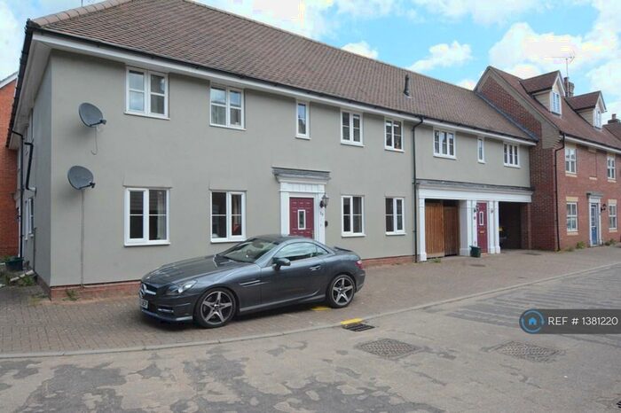 2 Bedroom Maisonette To Rent In Hatcher Crescent, Colchester, CO2