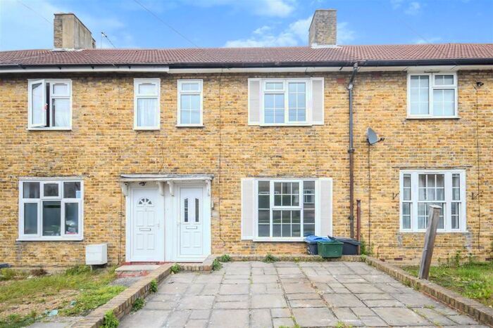 2 Bedroom Terraced House To Rent In Leominster Road, Morden, SM4