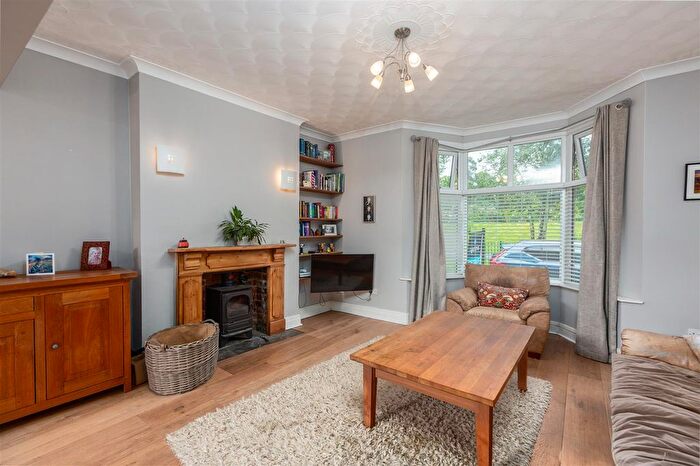 3 Bedroom Terraced House For Sale In Oakwood Road, Brynmill, Swansea, SA2