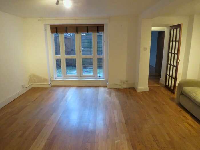 1 Bedroom Flat To Rent In Wembury Mews, Highgate, N6