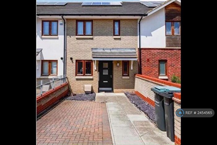 2 Bedroom Terraced House To Rent In Baffin Road, Gravesend, DA12