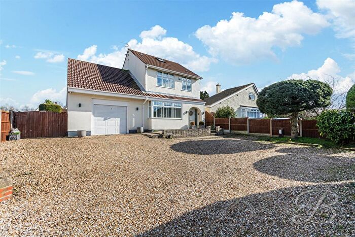 3 Bedroom Detached House For Sale In Sherwood Street, Warsop, Mansfield, NG20