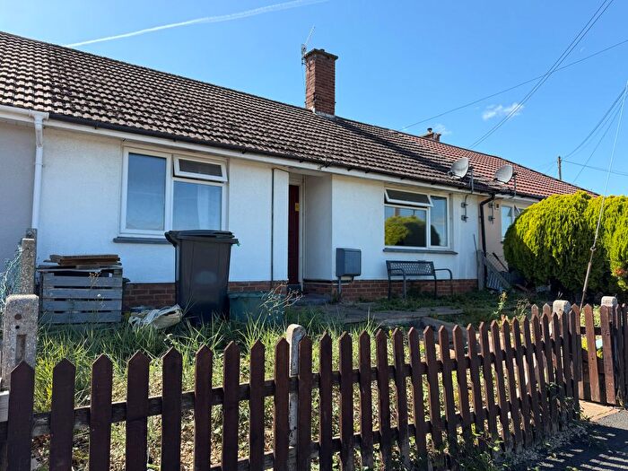 2 Bedroom Bungalow To Rent In Pill, Bristol, BS20