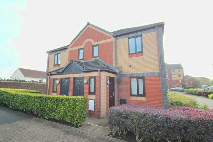 1 Bedroom Flat To Rent In Loughman Close, Kingswood, Bristol, BS15