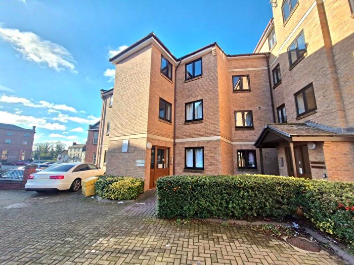 2 Bedroom Apartment For Sale In Henry Bird Way, Southbridge, Northampton, NN4