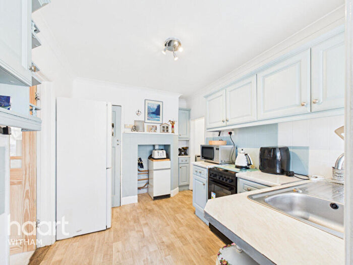 4 Bedroom Bungalow For Sale In Anchor Road, Tiptree, CO5