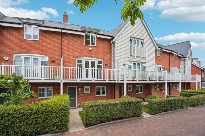 4 Bedroom Terraced House For Sale In Chartwell Way, High Wycombe, HP11