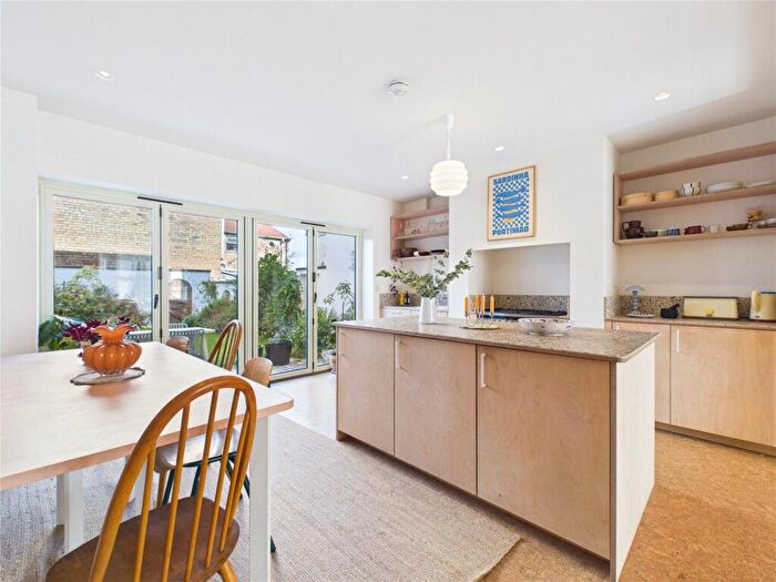 5 Bedroom Terraced House For Sale In Vicarage Road, Bristol, BS3